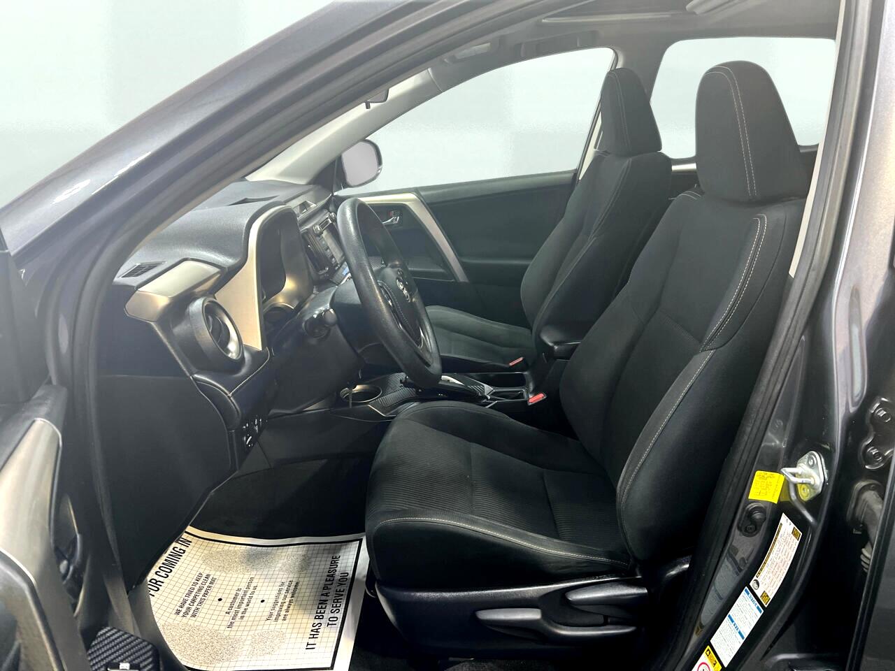 Vehicle image 36 of 73