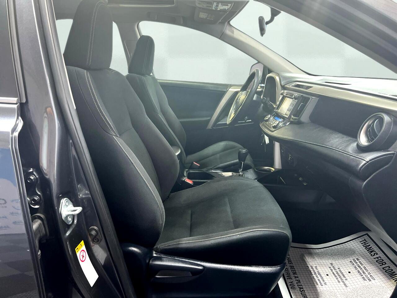 Vehicle image 35 of 73