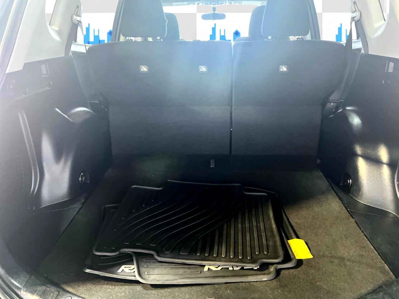 Vehicle image 27 of 73