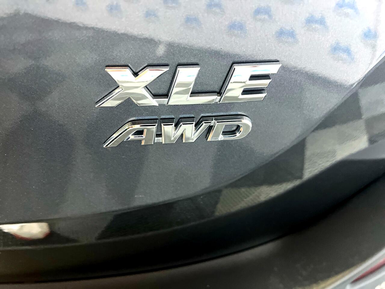 Vehicle image 72 of 73