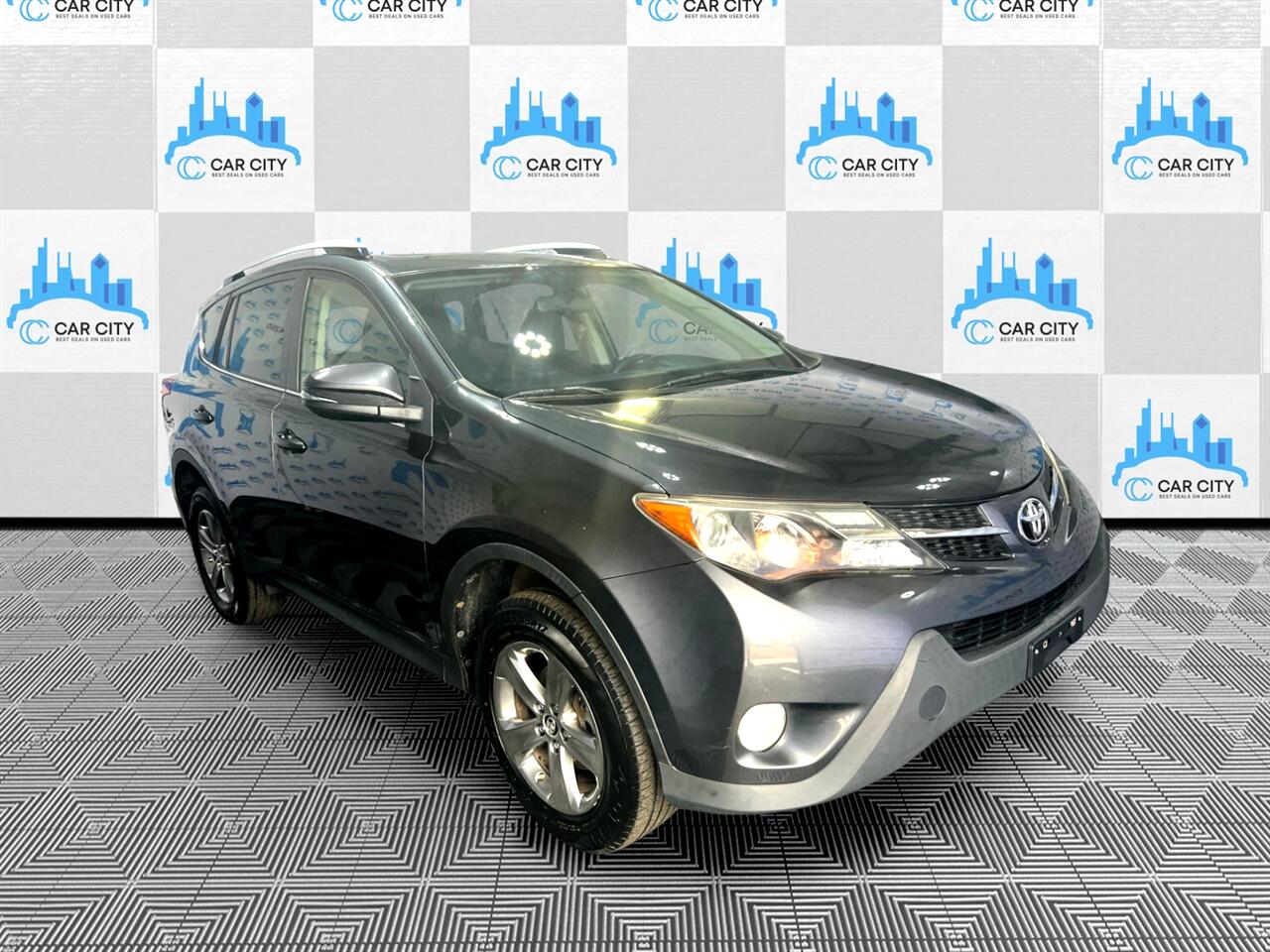 Vehicle image 12 of 73