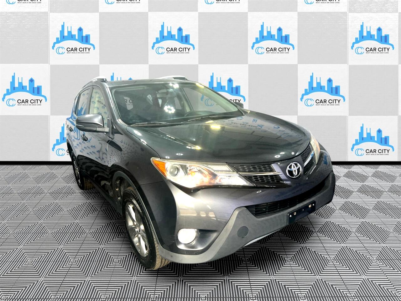Vehicle image 13 of 73