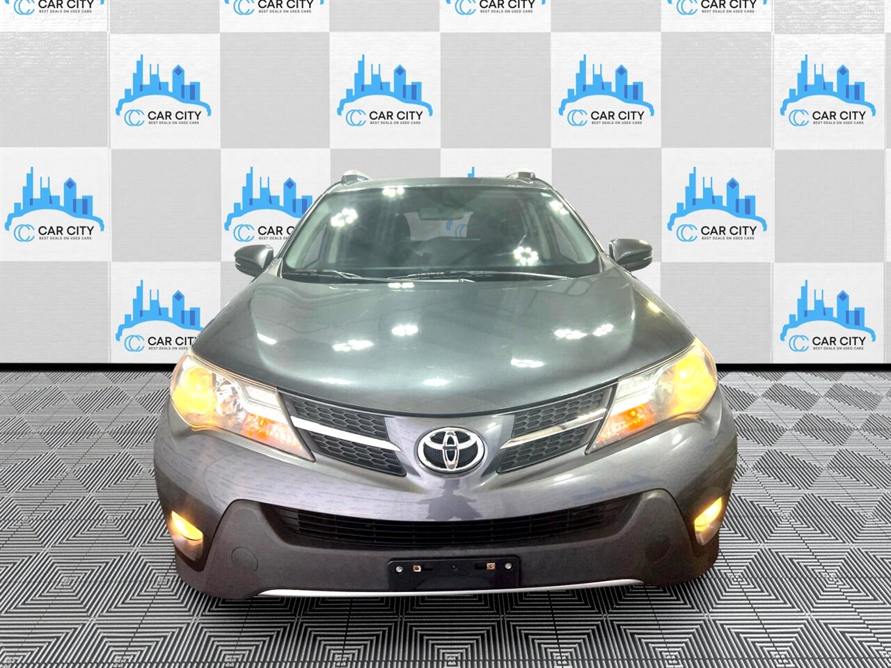 Vehicle image 9 of 73