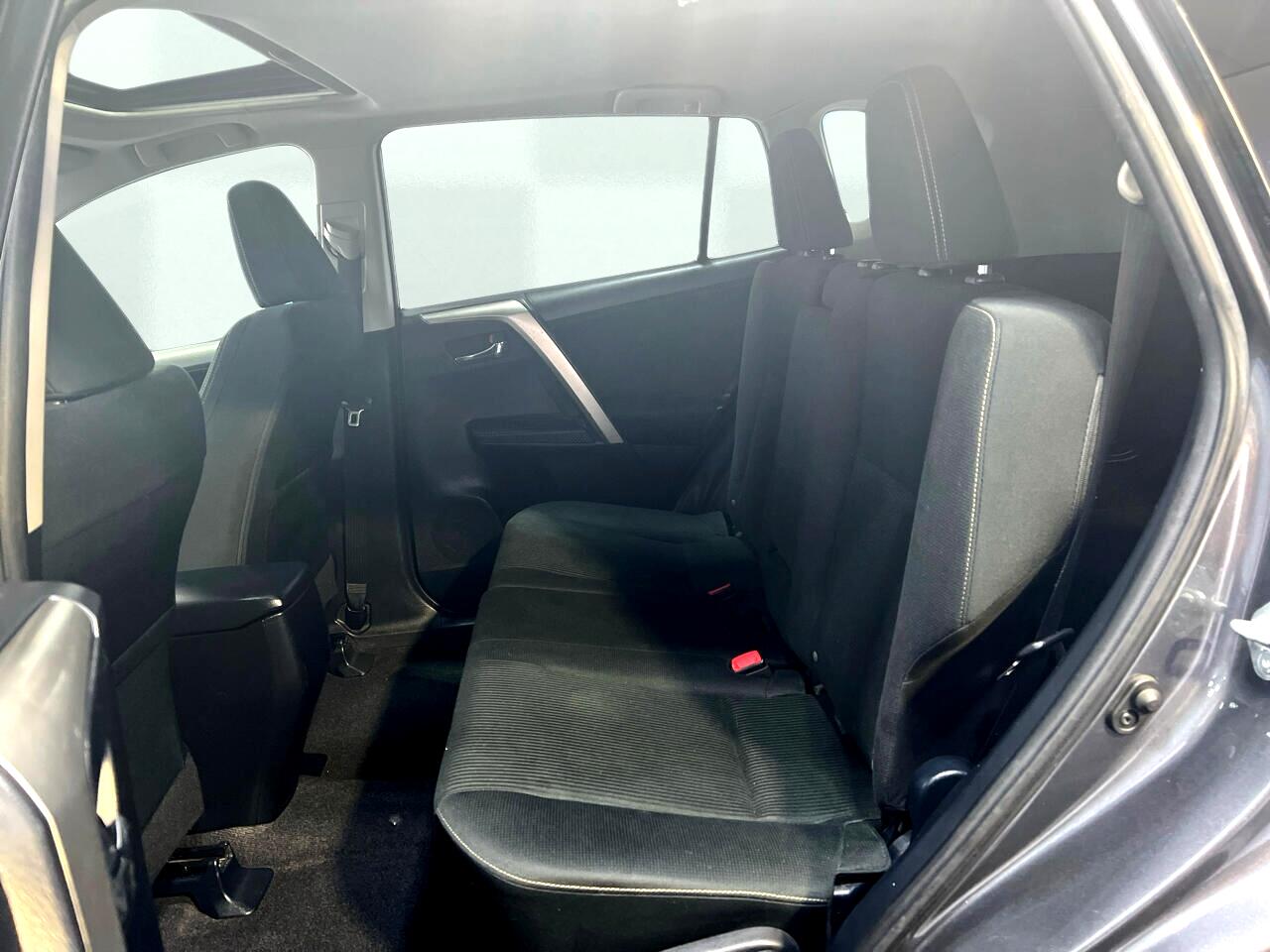 Vehicle image 44 of 73