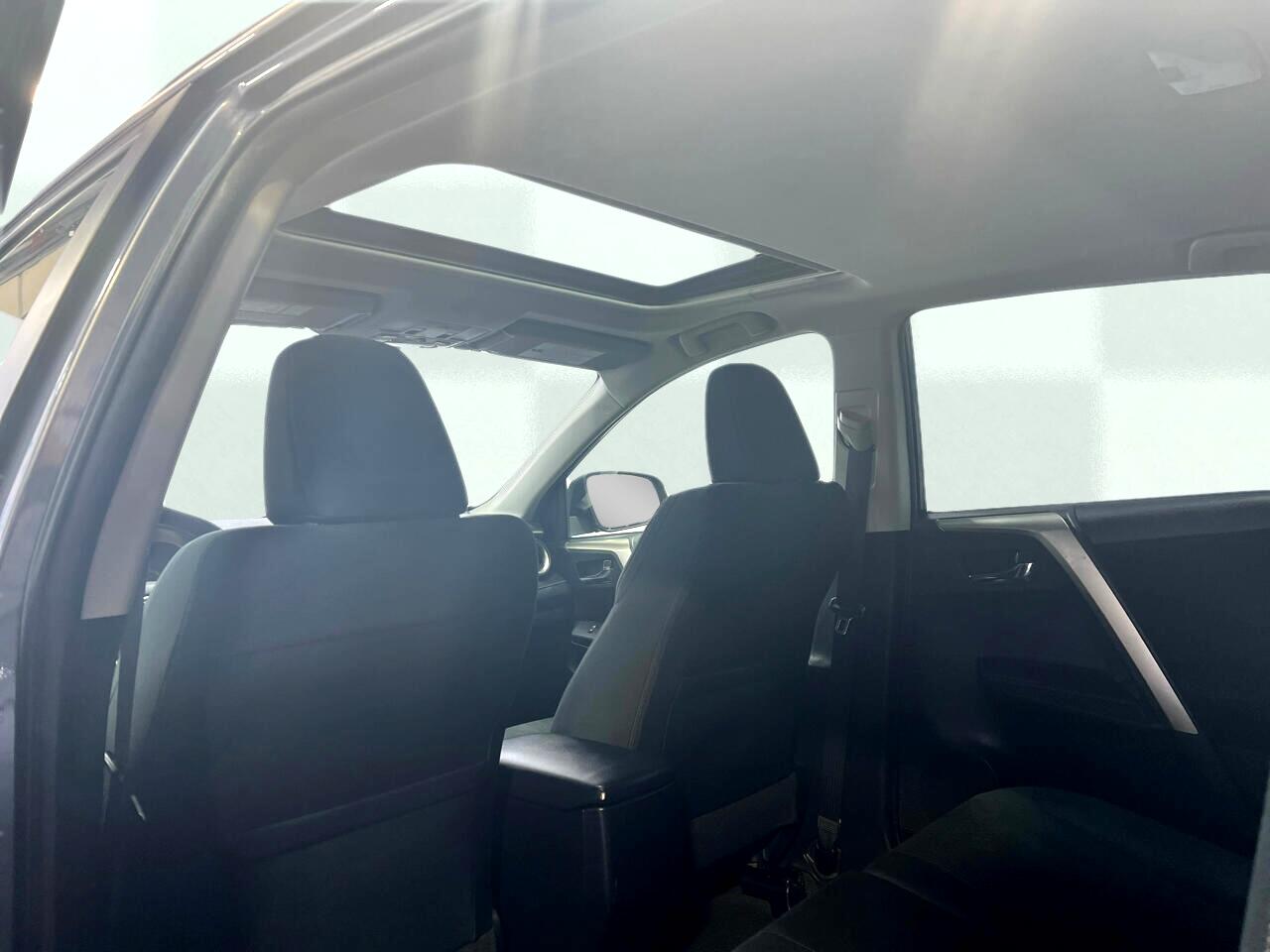 Vehicle image 41 of 73