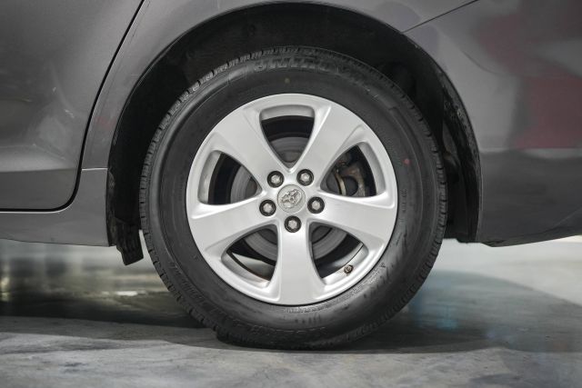 2015 Toyota Sienna LE Image 17 of 58