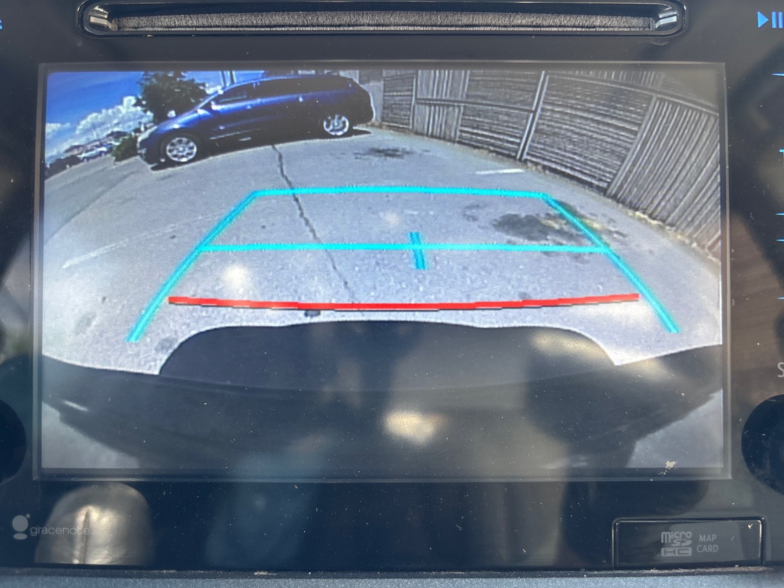 Vehicle image 21 of 38
