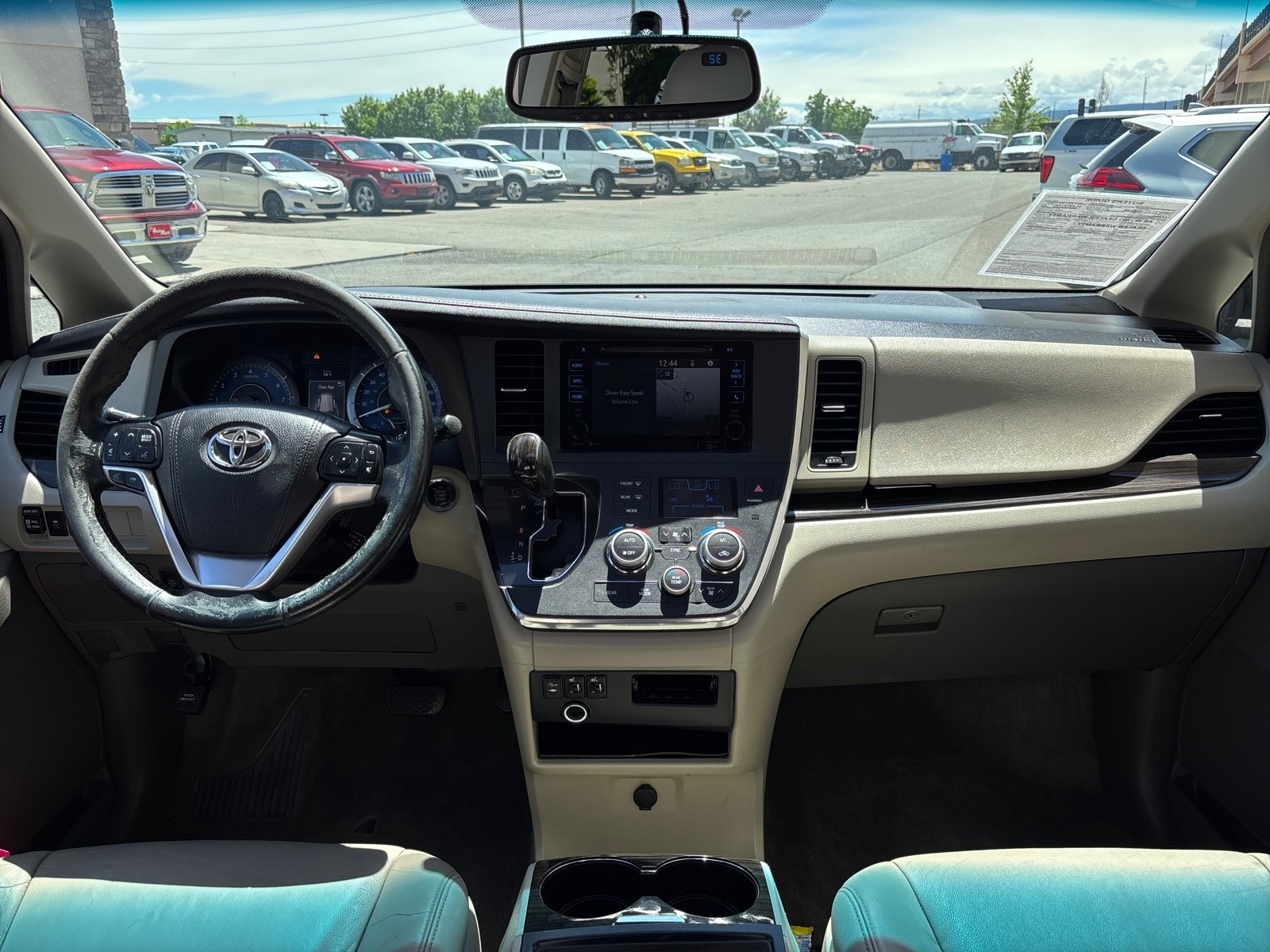 Vehicle image 29 of 38
