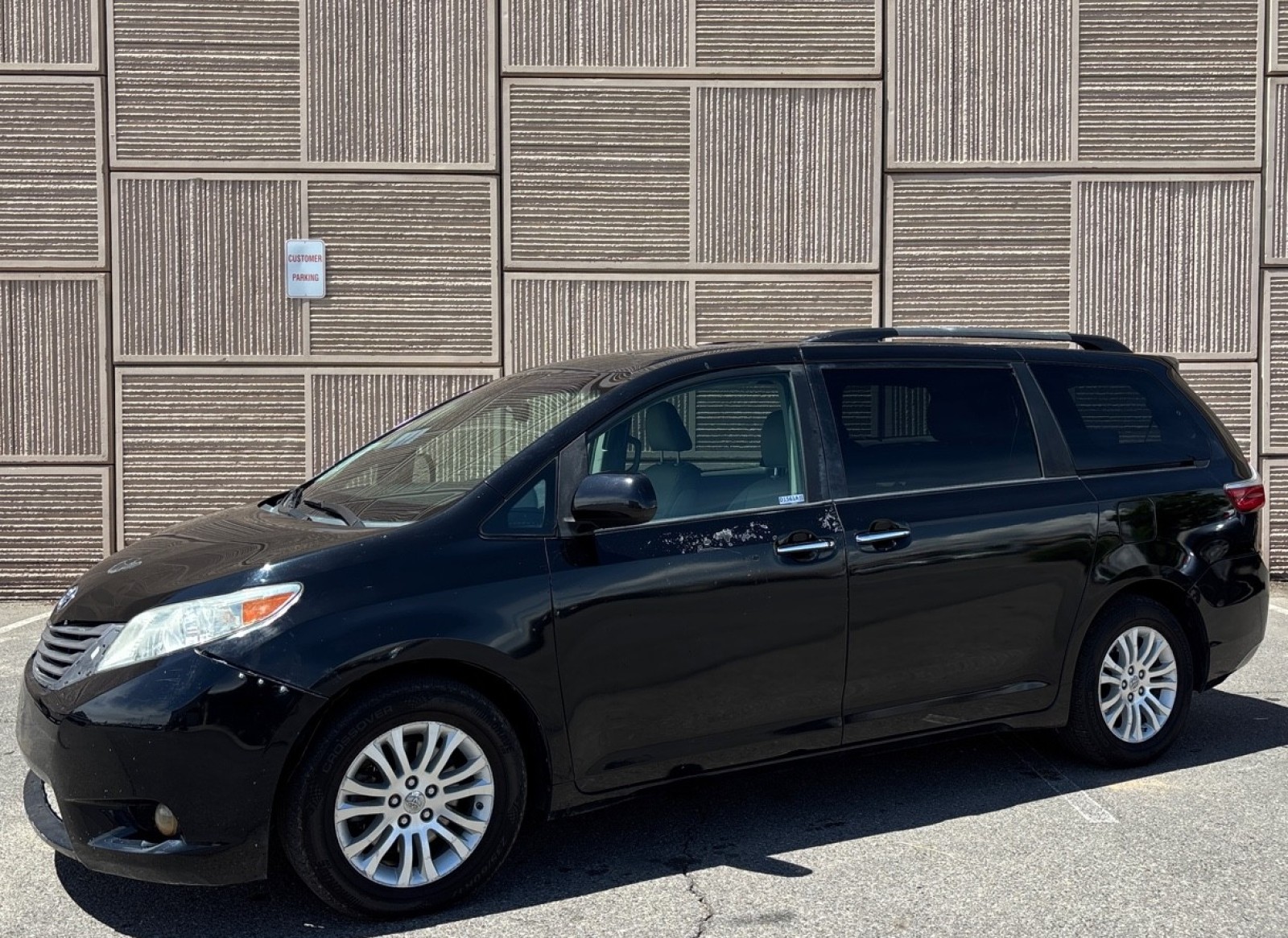 Vehicle image 2 of 38