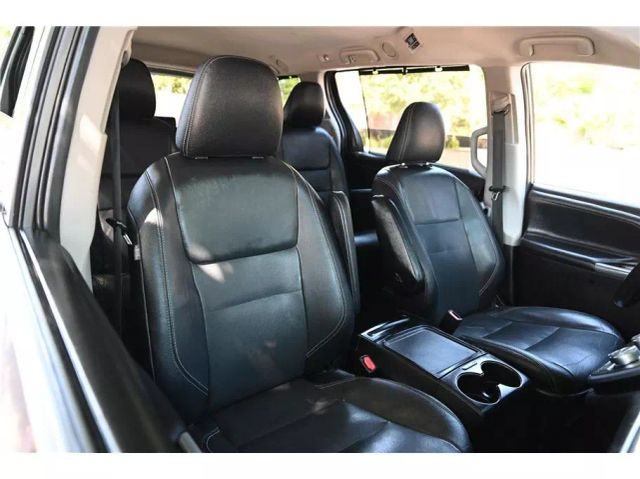Vehicle image 10 of 29