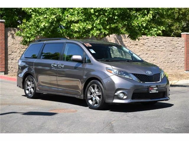 Vehicle image 3 of 29