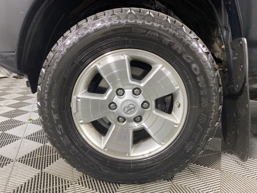 Vehicle image 9 of 23