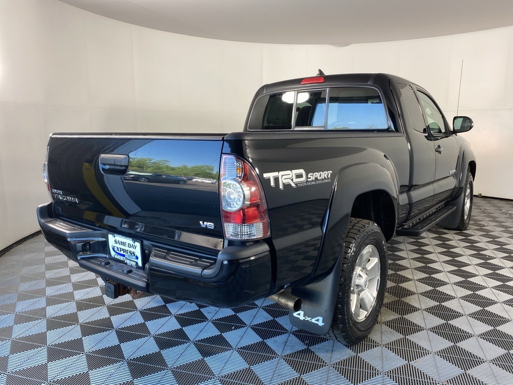 Vehicle image 6 of 23