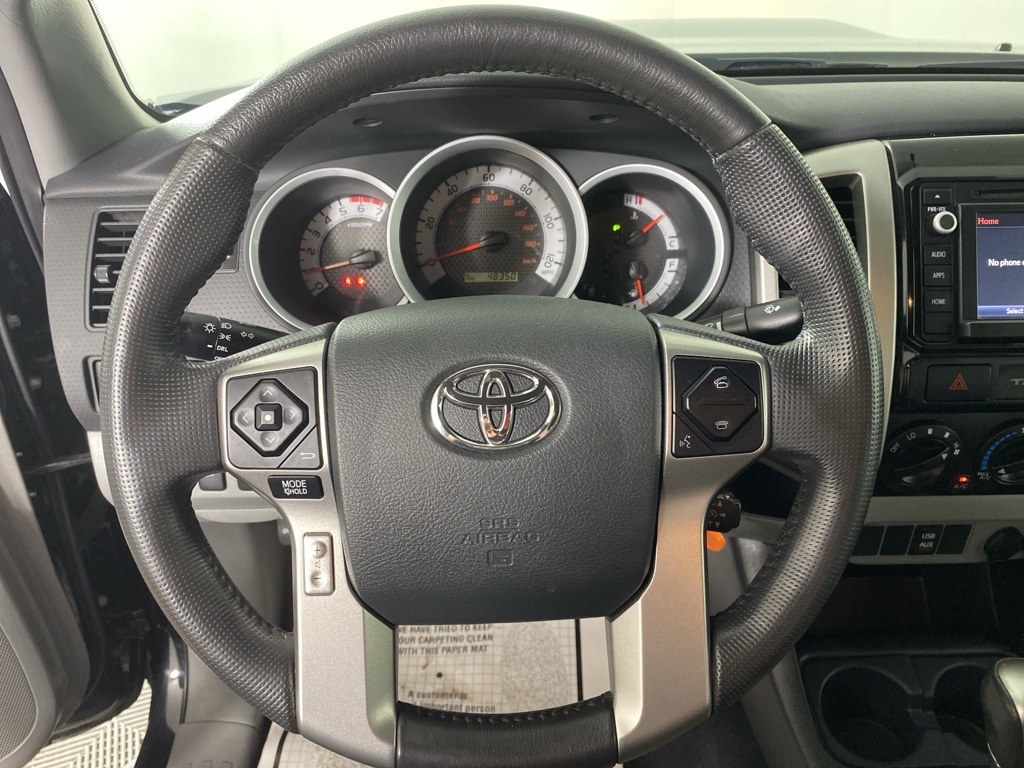 Vehicle image 14 of 23