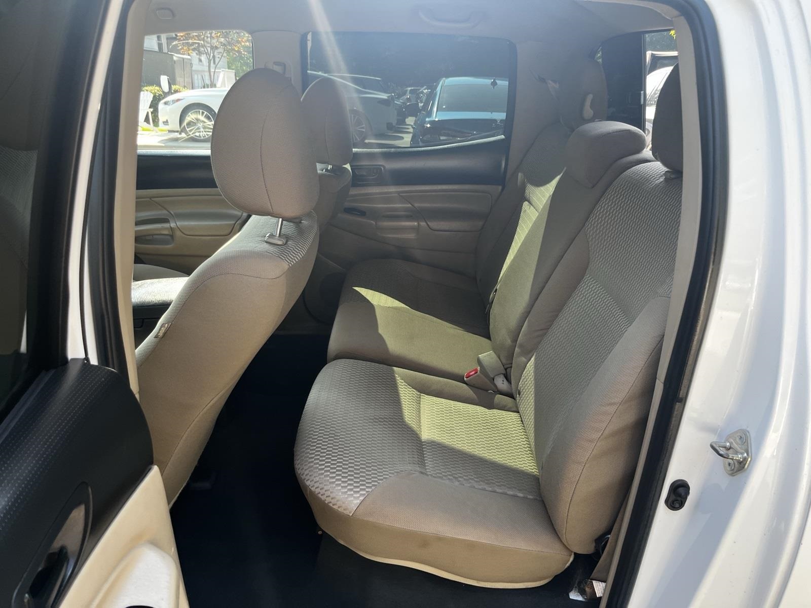 Vehicle image 14 of 43