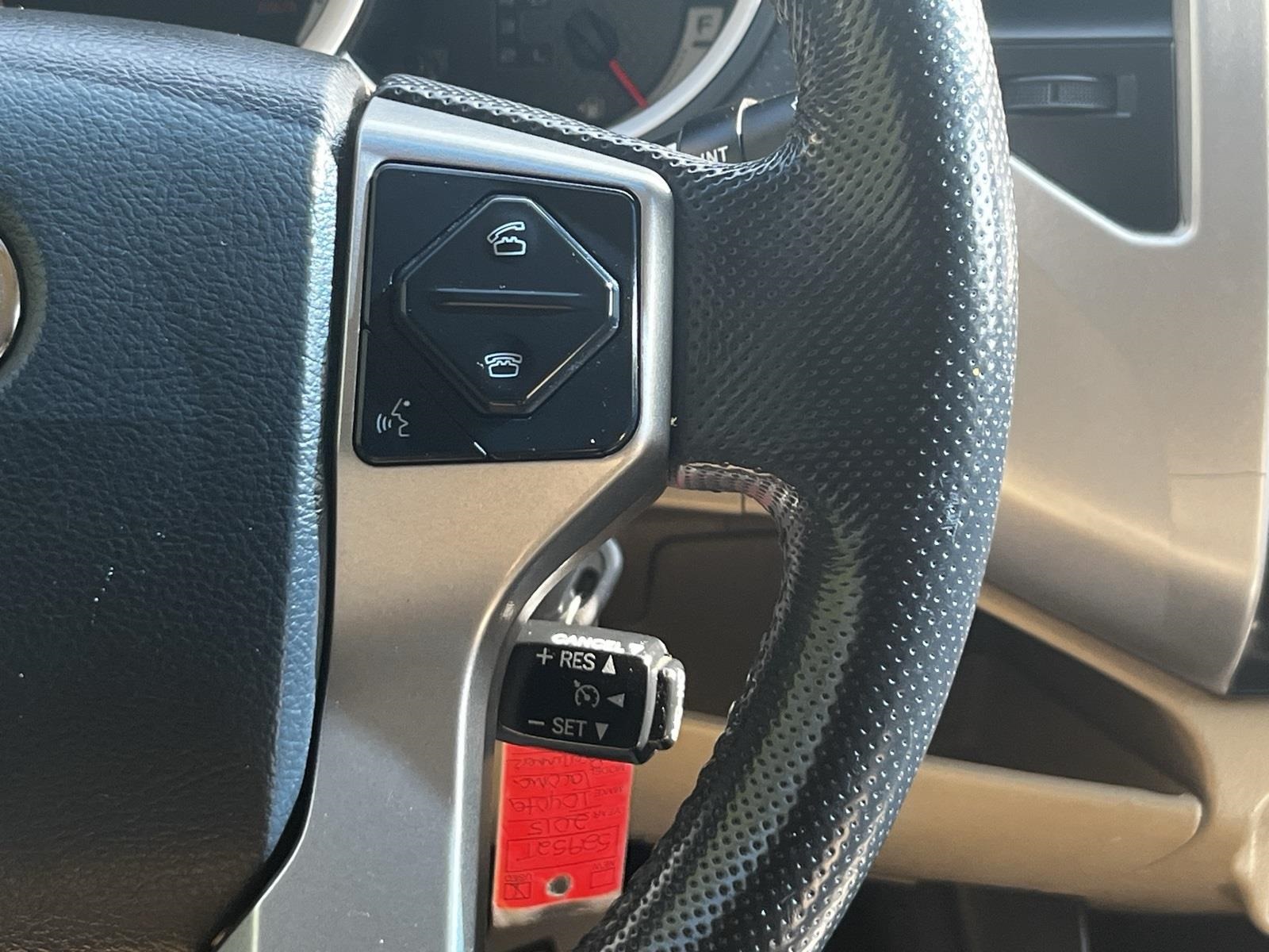 Vehicle image 36 of 43