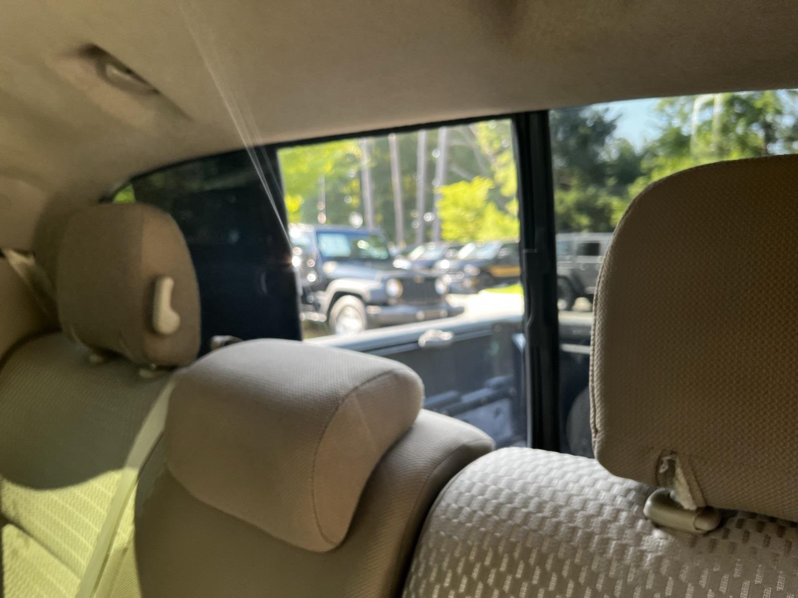 Vehicle image 16 of 43