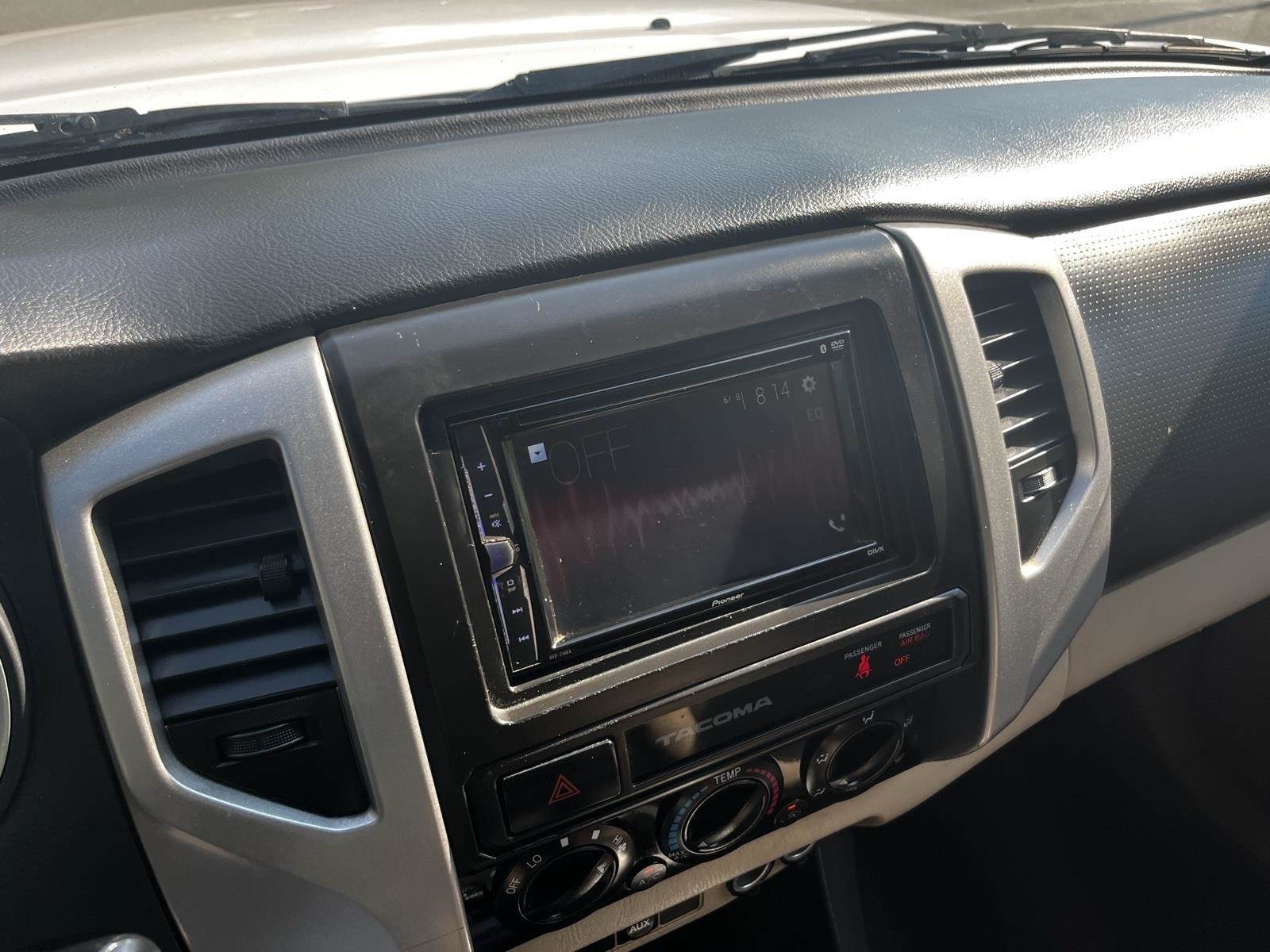 Vehicle image 22 of 43