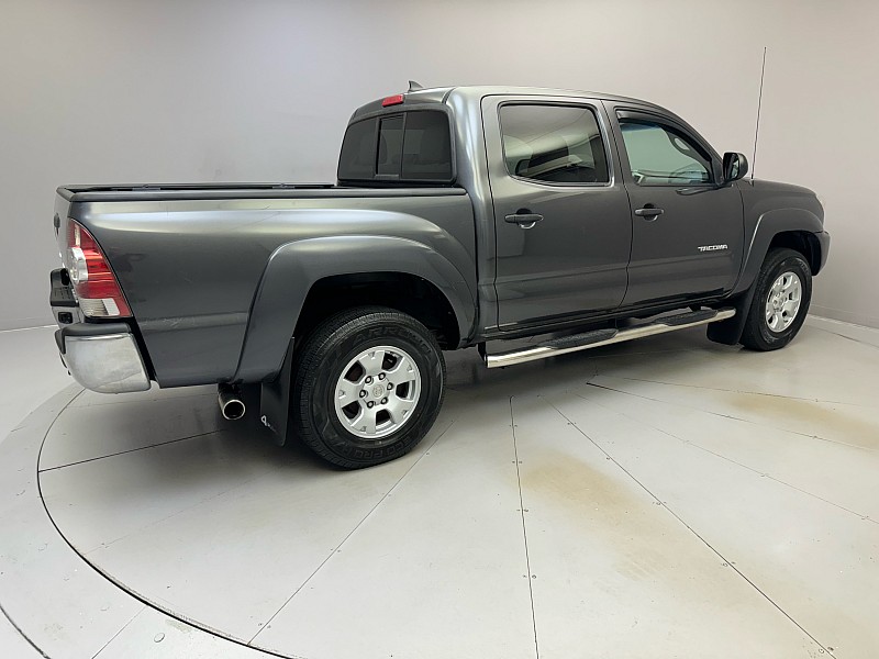 Vehicle image 6 of 37