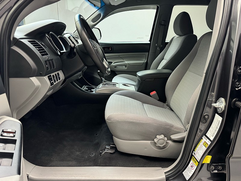 Vehicle image 19 of 37