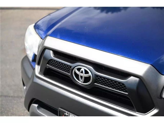 Vehicle image 9 of 26