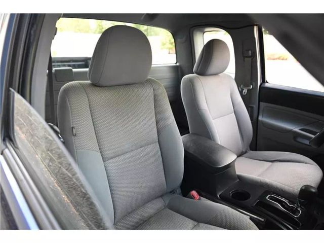 Vehicle image 16 of 26