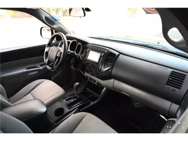 Vehicle image 17 of 26