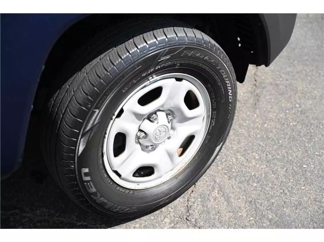 Vehicle image 10 of 26