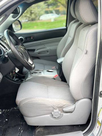 2015 Toyota Tacoma Base Image 1 of 1