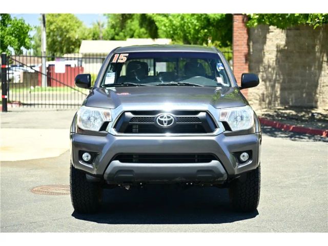 2015 Toyota Tacoma PreRunner Image 2 of 26