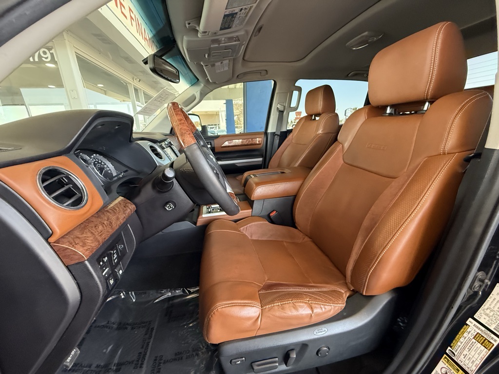Vehicle image 13 of 32