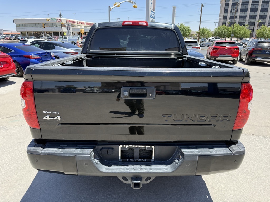 Vehicle image 7 of 32