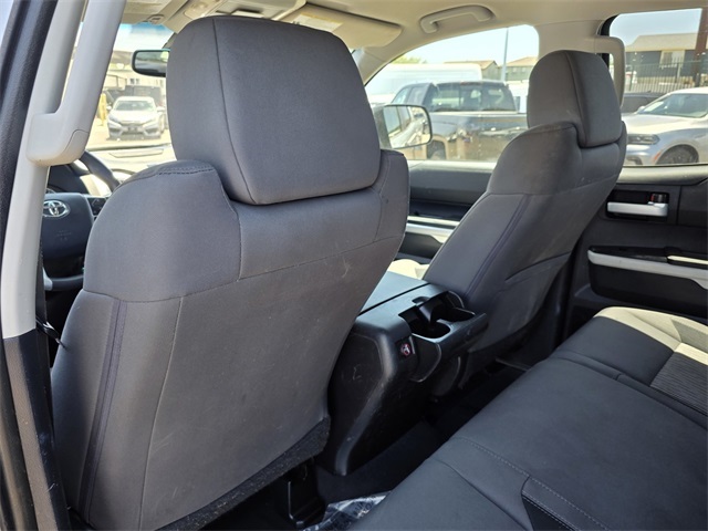 Vehicle image 14 of 37