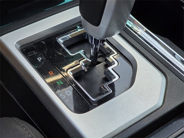 Vehicle image 26 of 37