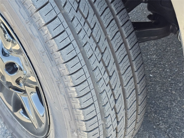 Vehicle image 9 of 37