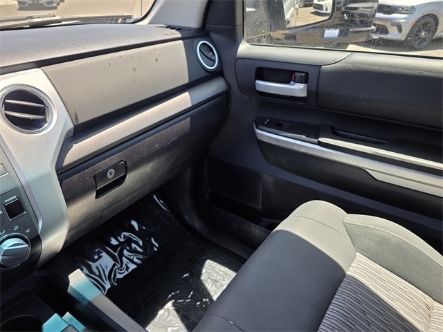 Vehicle image 19 of 37