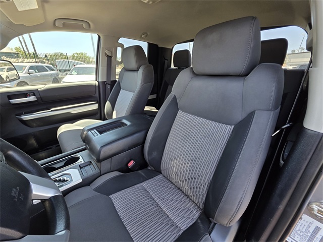 Vehicle image 11 of 37