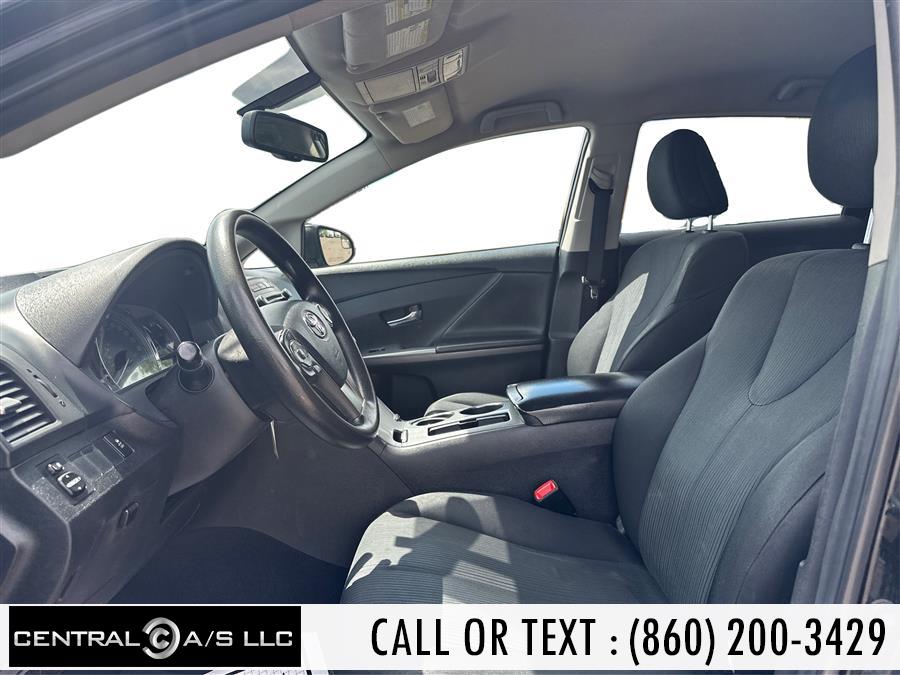 Vehicle image 10 of 18
