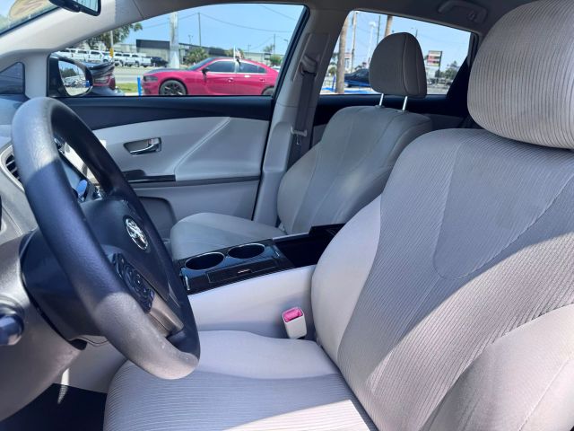 Vehicle image 5 of 9