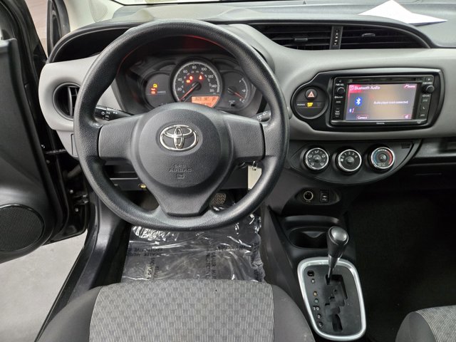 Vehicle image 9 of 18