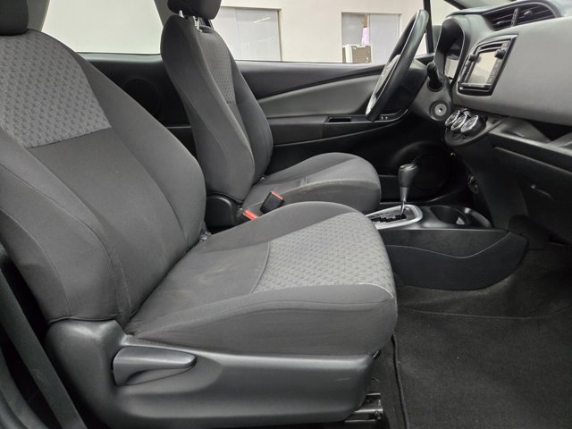 Vehicle image 11 of 18