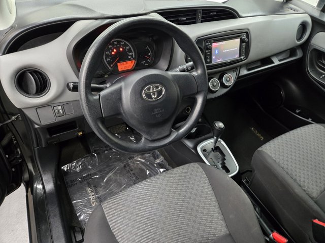 Vehicle image 7 of 18