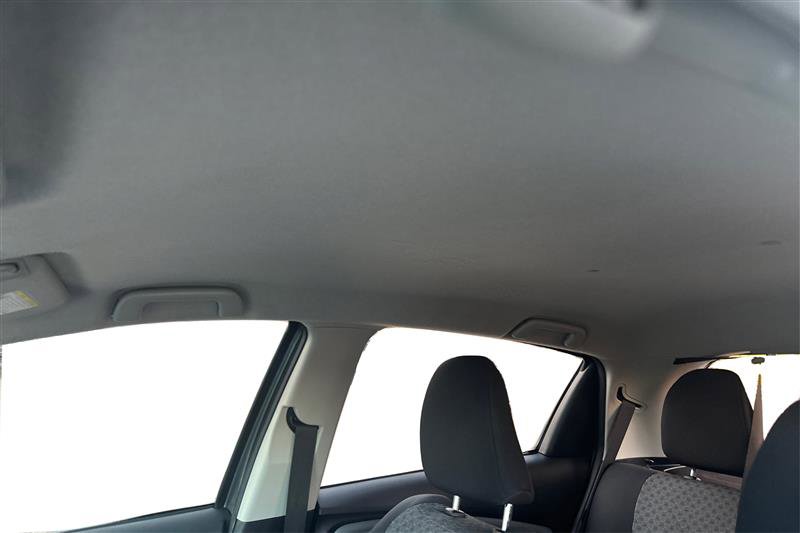 Vehicle image 8 of 32