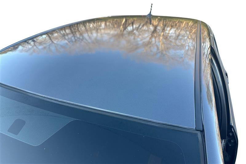 Vehicle image 27 of 32