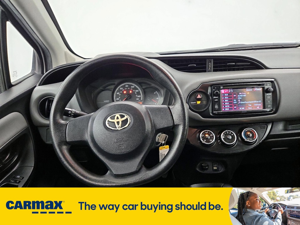 Vehicle image 13 of 26