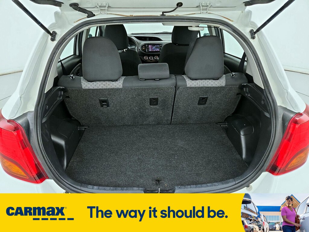 Vehicle image 24 of 26