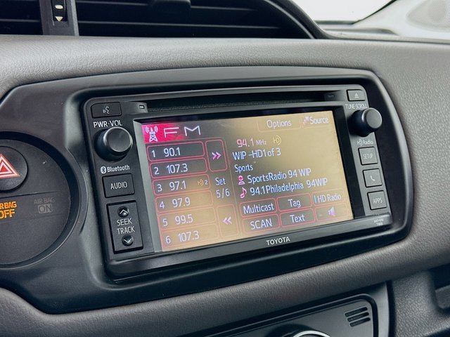 Vehicle image 13 of 29