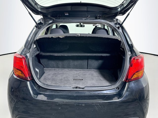 Vehicle image 22 of 29
