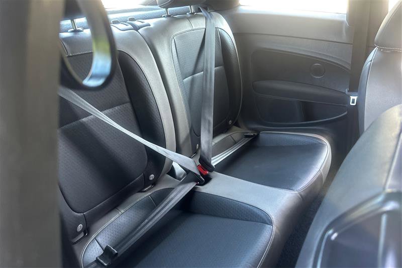 2015 Volkswagen Beetle 1.8T Fleet Image 11 of 30
