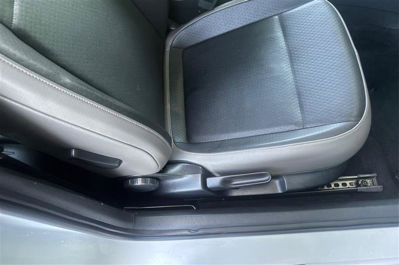 2015 Volkswagen Beetle 1.8T Fleet Image 25 of 30